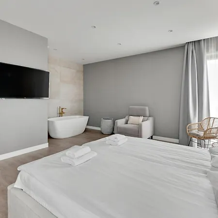 Hotel Grano Solmarina Wislinka